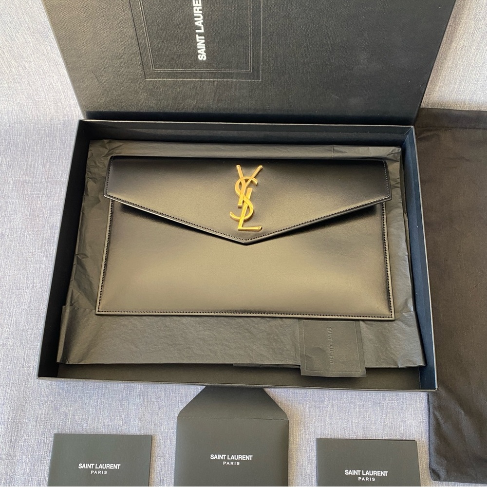 BNIB - Saint Laurent | Smooth Shiny Calfskin Medium Envelope Pouch Clutch - Picture 6 of 17